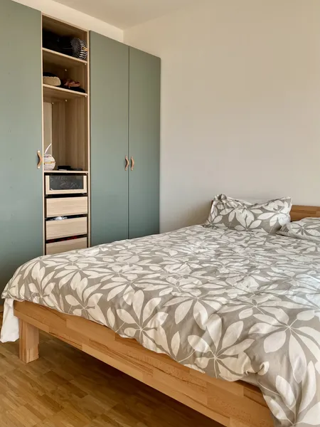 NACHMIETER FRIEDRICHSHAIN: 2-ZIMMER-WOHNUNG, UNBEFRISTET + MÖBEL-ABLÖSE — photo 1